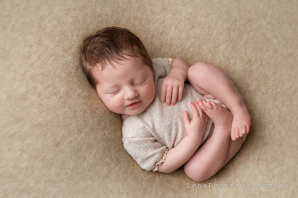 professional-baby-photos-sydney-newborn-photographer