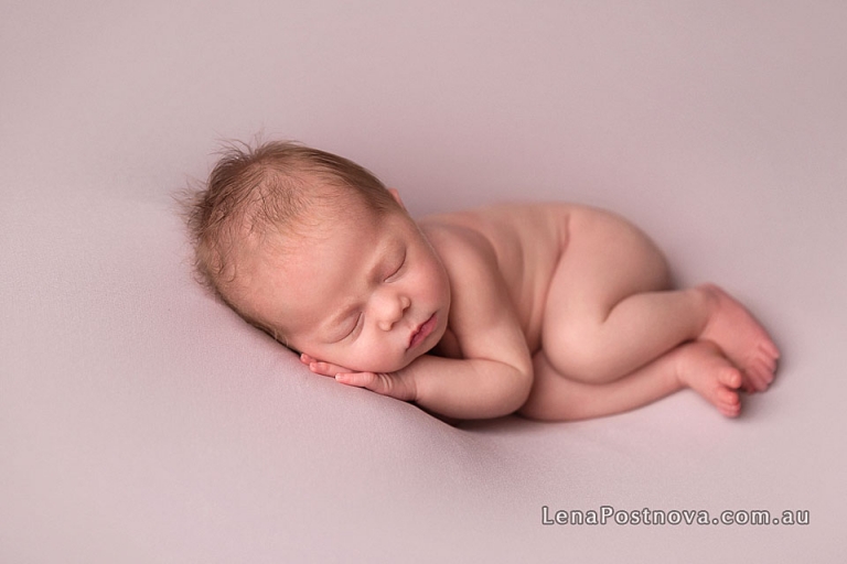 Newborn Baby photos by Sydney professional photographer Lena Postnova