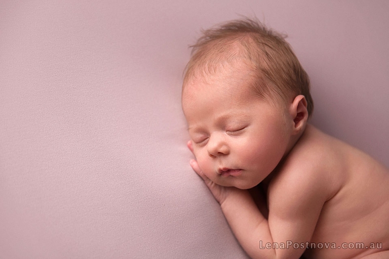 Newborn Baby photos by Sydney professional photographer Lena Postnova