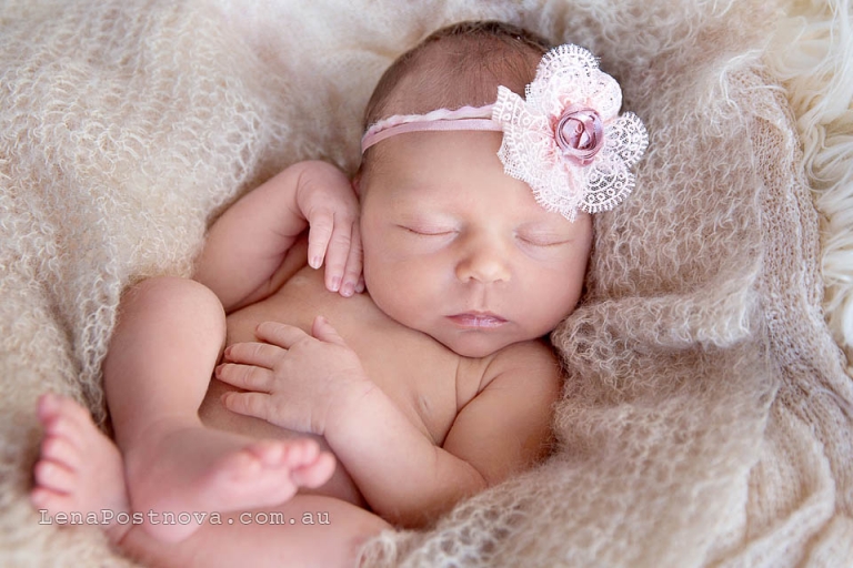 Newborn_Photography_Sydney_Newborn_Photographer_Lena_Postnova_family photography Sydney Baby_Rihanna_14_Days_old_012