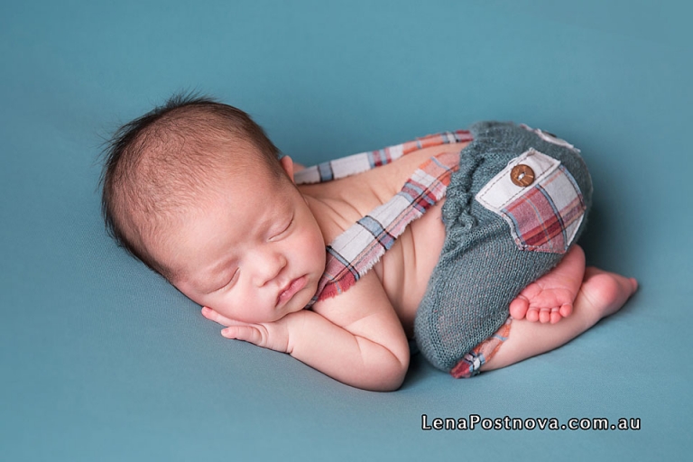 Sydney North baby newborn photographer -newborn baby boy wearing cute outfit